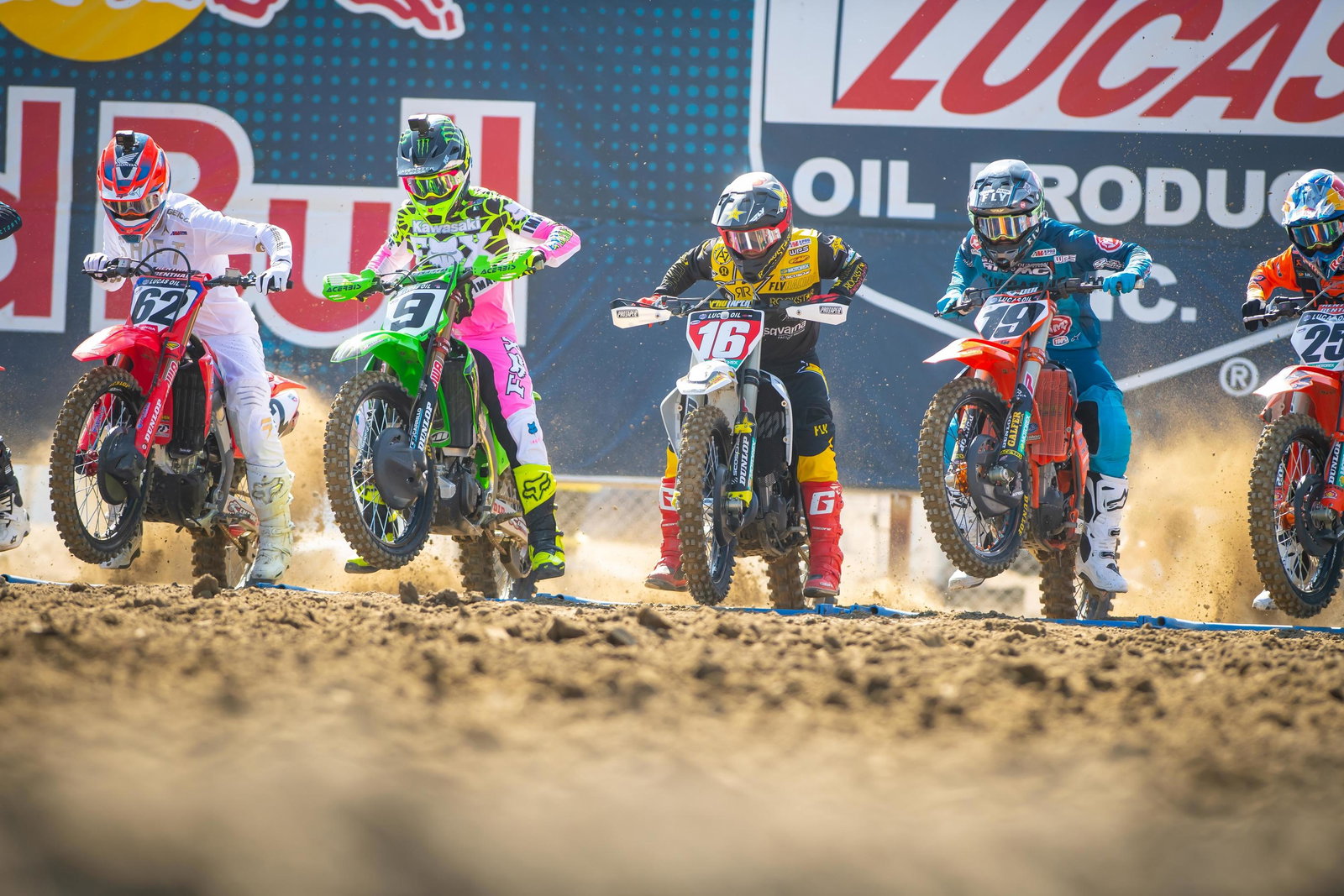 Fox Raceway National I