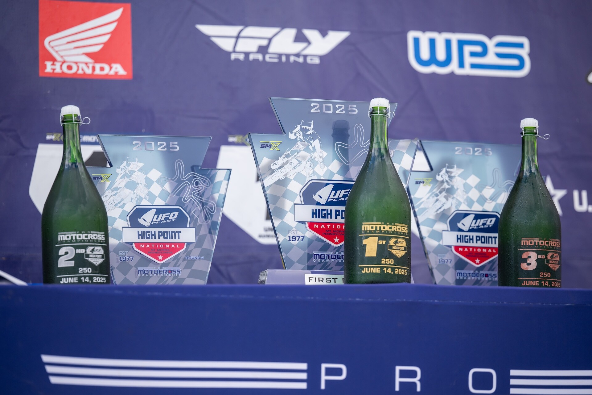 Misc_AlignMedia_MX25_HighPoint_166