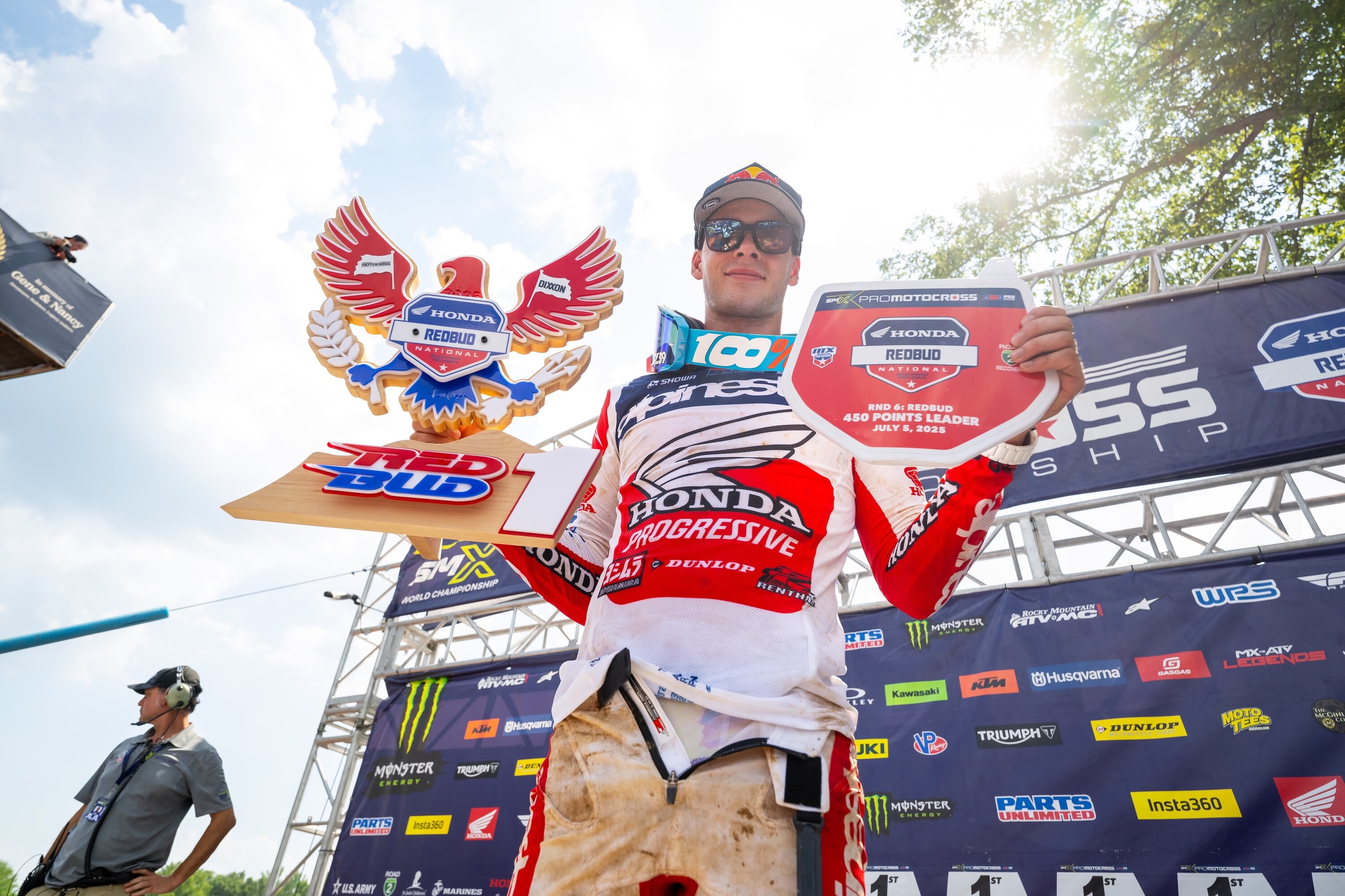 Lawrence J_AlignMedia_MX25_RedBud_159